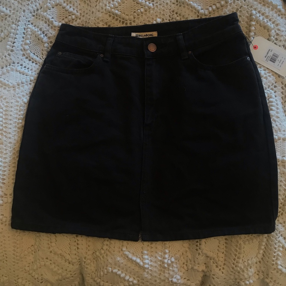 Billabong women’s black denim skirt